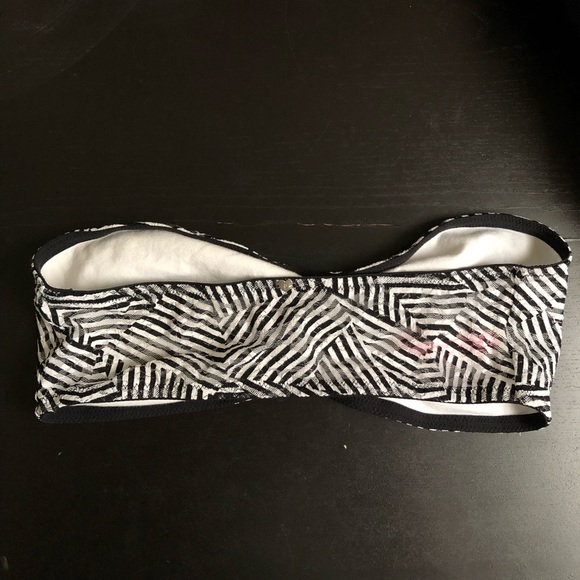 Victoria’s Secret PINK Lace Bandeau Size M - Picture 2 of 4